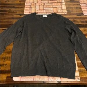 Men’s large v neck sweater.